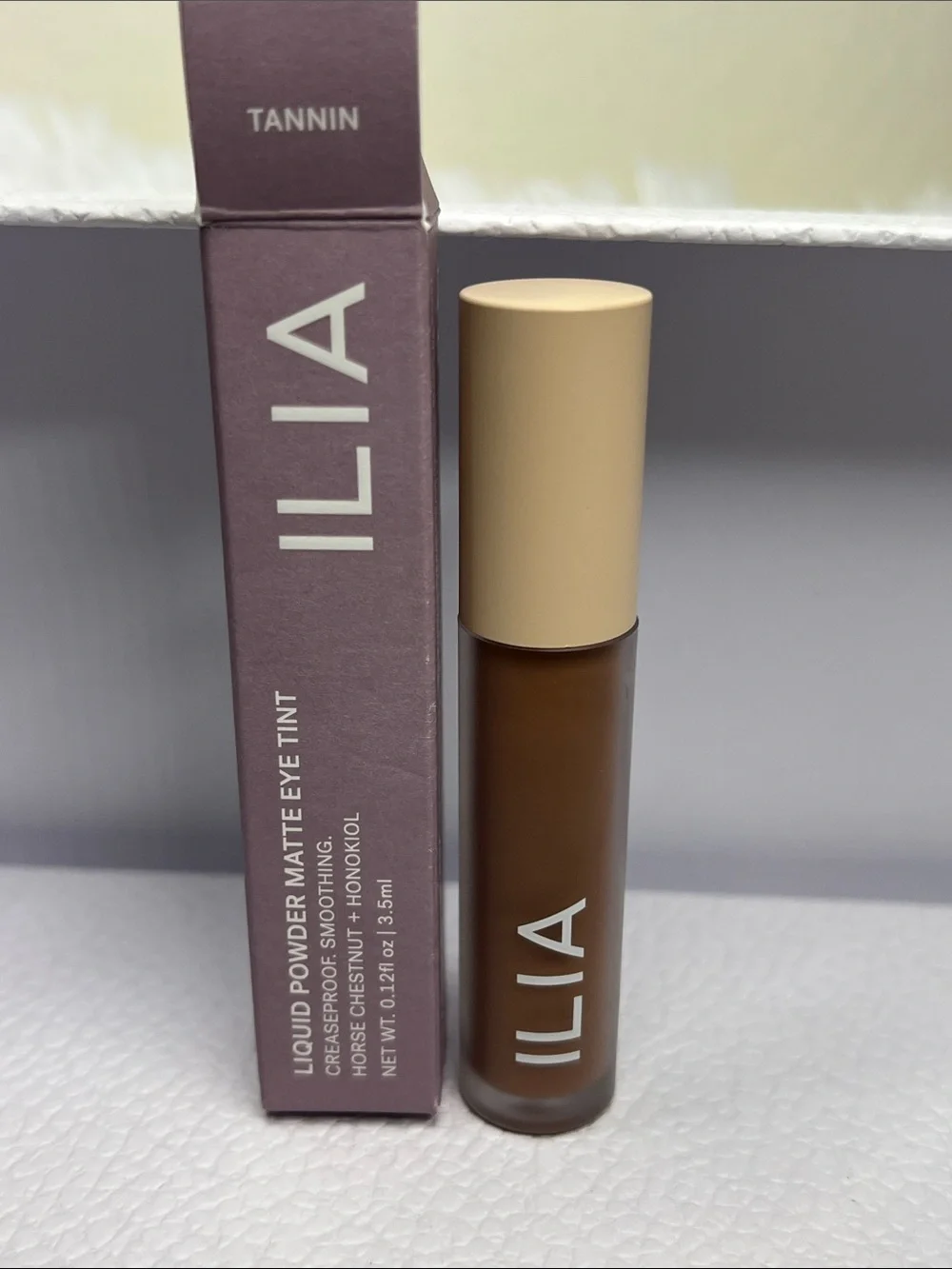 ILIA Liquid Powder Matte Eye Tint - Tannin Brown
